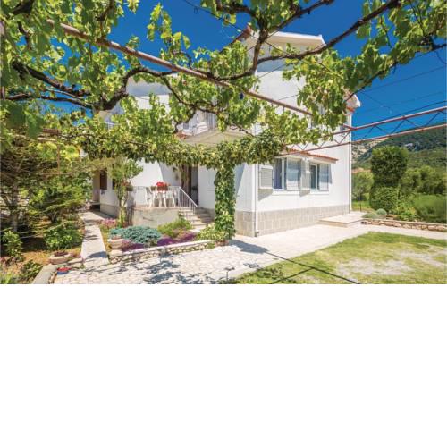 One-Bedroom Apartment in Rab