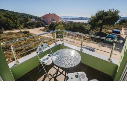 One-Bedroom Apartment Saldun with Sea View 09