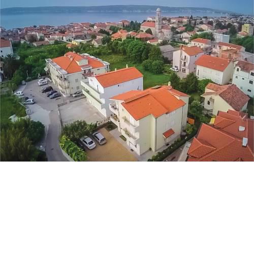 One-Bedroom Apartment with Sea View in Kastel Stari