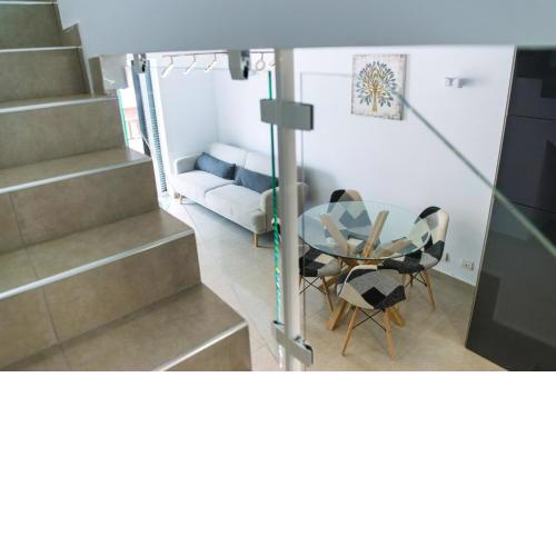 One bedroom appartement at Playa de la Americas 200 m away from the beach with city view balcony and wifi