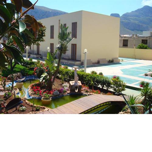 One bedroom appartement at San Vito Lo Capo 400 m away from the beach with shared pool balcony and wifi