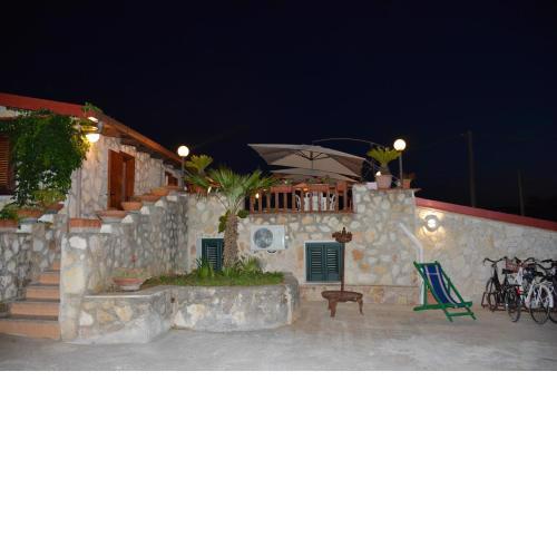 One bedroom appartement at Vieste 700 m away from the beach with furnished garden