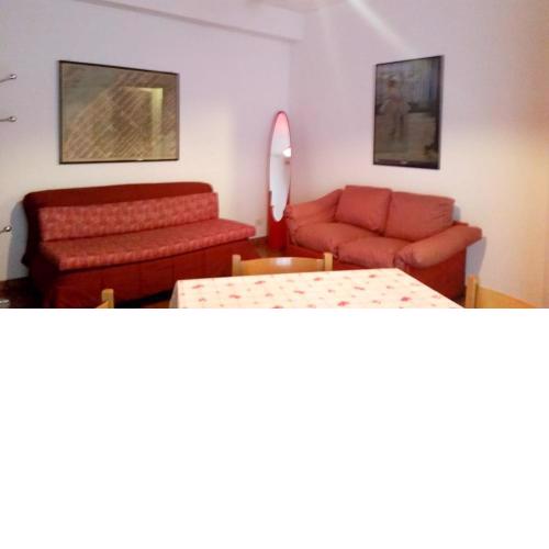 One bedroom appartement with balcony at Fiumefreddo 1 km away from the beach