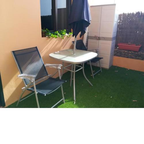 One bedroom appartement with city view and furnished terrace at La Oliva