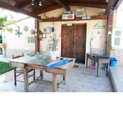 One bedroom appartement with enclosed garden and wifi at Castrovillari