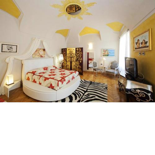 One bedroom appartement with furnished balcony and wifi at Mondovi Piazza CN