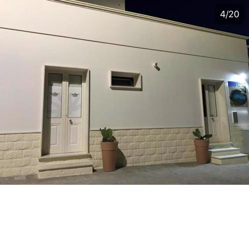One bedroom appartement with furnished terrace and wifi at Melendugno 5 km away from the beach