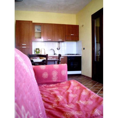 One bedroom appartement with sea view and enclosed garden at San Mauro Cilento 7 km away from the beach