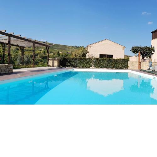 One bedroom appartement with shared pool and wifi at Montalto delle Marche