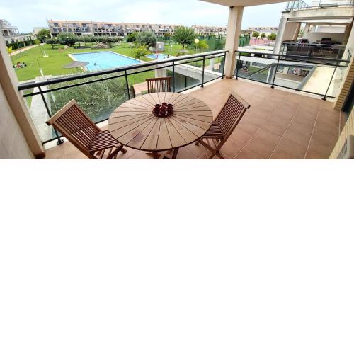 One bedroom appartement with shared pool enclosed garden and wifi at Castellon 8 km away from the beach