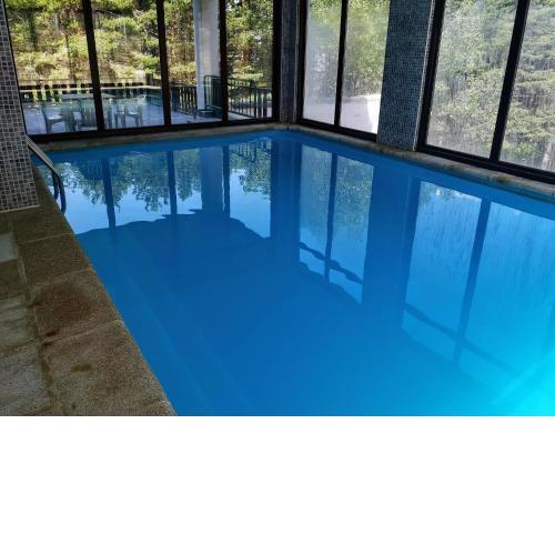 One bedroom appartement with shared pool sauna and terrace at La Pinilla