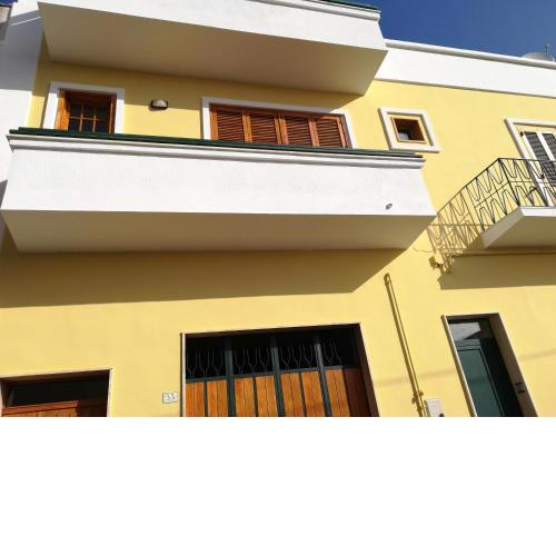 One bedroom appartement with terrace and wifi at Matino