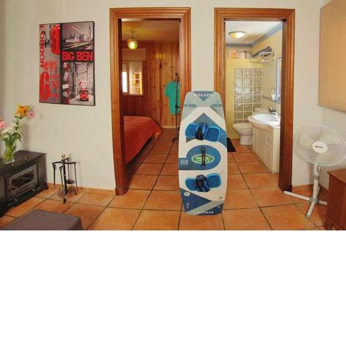 One bedroom bungalow with enclosed garden and wifi at Tarifa