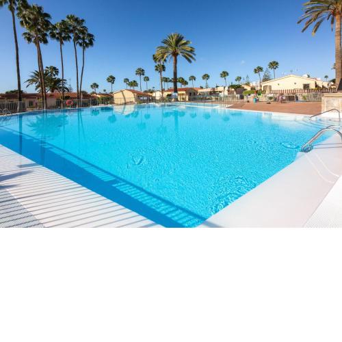 One bedroom bungalow with shared pool furnished terrace and wifi at Maspalomas 1 km away from the beach