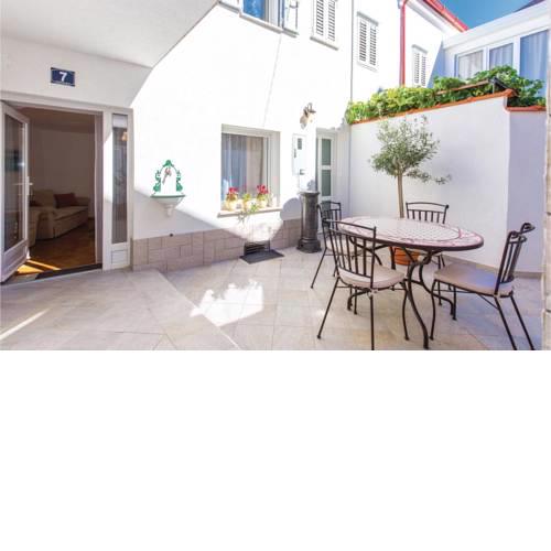 One-Bedroom Holiday Home in Novi Vinodolski