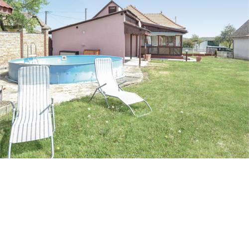 One-Bedroom Holiday Home in Polany
