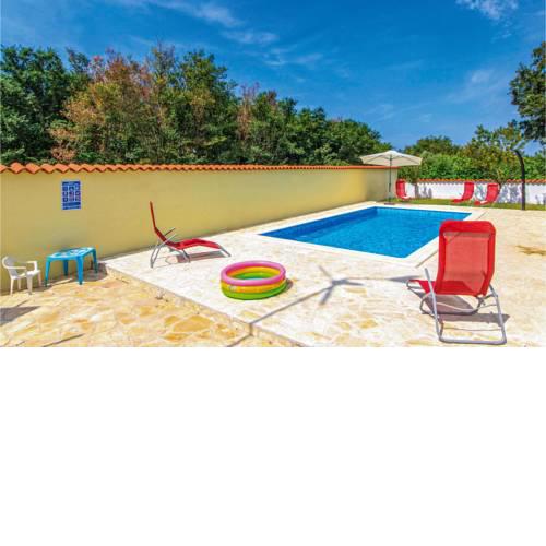 One-Bedroom Holiday Home in Sisan
