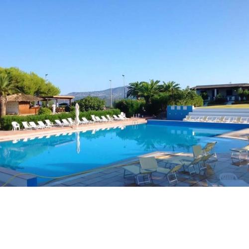One bedroom house with shared pool and furnished garden at Lentia 2 km away from the beach