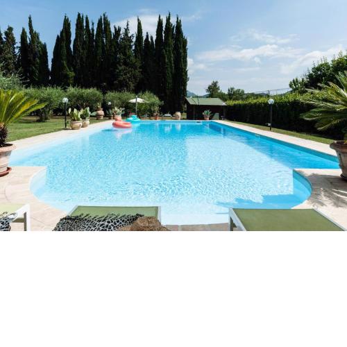 One bedroom villa with shared pool enclosed garden and wifi at Pisa