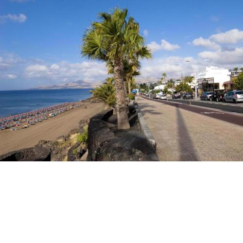 One bedroom with WiFi and pool, close to the beach Puerto del Carmen
