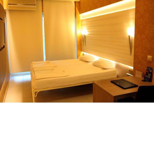 Oneiro Suites