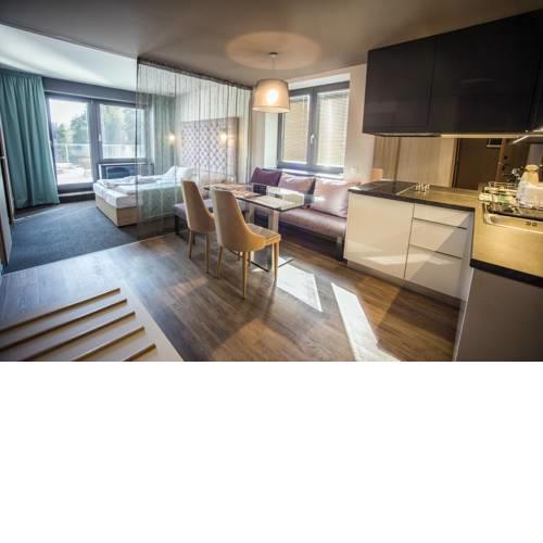 Onyx Luxury