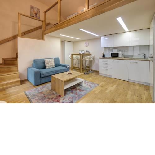 Opera Apartment