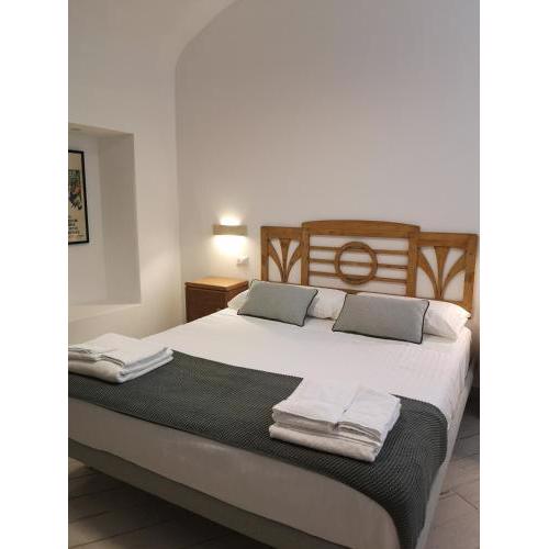 Opera Prima Apartment and Room