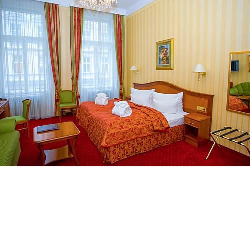 Opera Suites