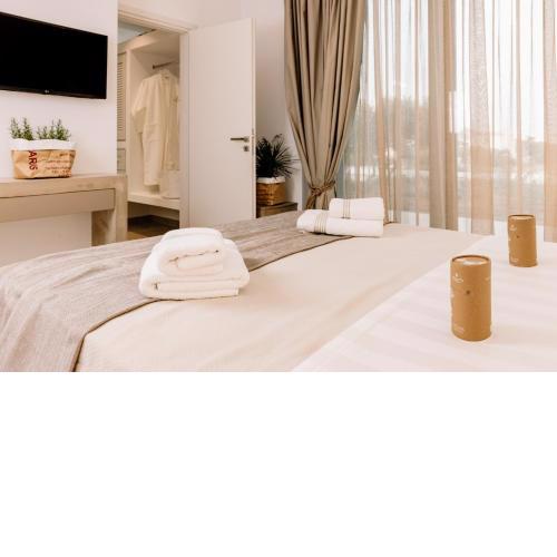 Orelia Luxury Villas