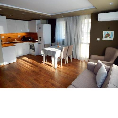 ORION APARTMENT 11
