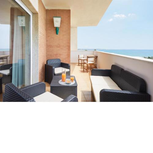 Orizzonte Casesicule, Fantastic Sea View with Balcony and Big Windows, Wi-Fi