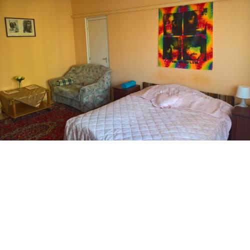 Örs Vezér Apartment Beatle 01
