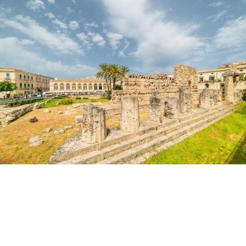 Ortigia and Temple of Apollo Apartments