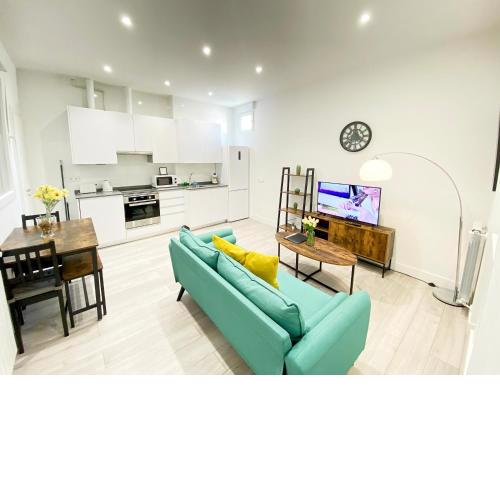 Oshun - Cozy Apartment in Malasaña