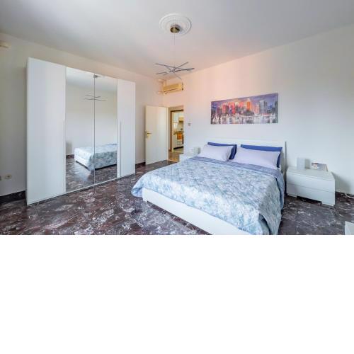 Ospedale Sant'Orsola Pizzardi White Apartment