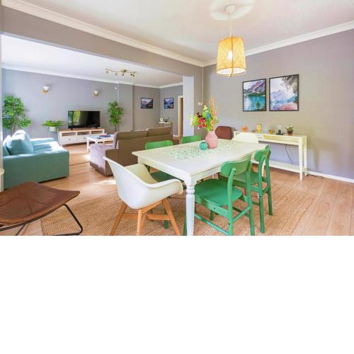 Outstanding Flat with Stylish Interior and Excellent Location Close to Shopping Malls in Sisli