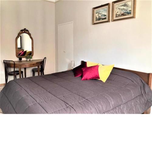 Oxilia apartment near to red subway