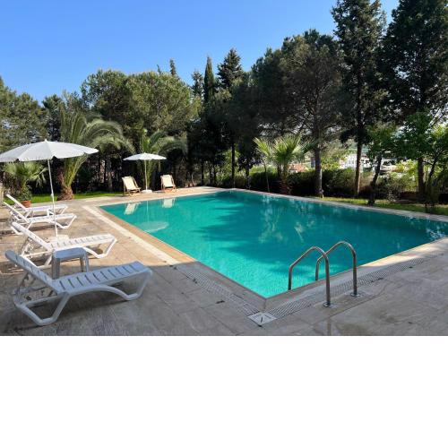 Özel Havuzlu Bahçeli Müstakil Villa