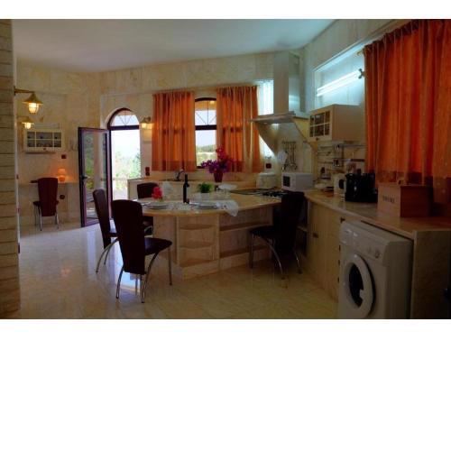 Paco's Superior Double Villa 15