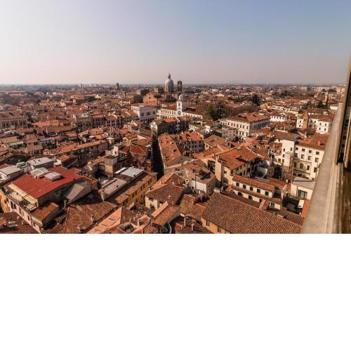 PADOVA TOWER 13TH FLOOR