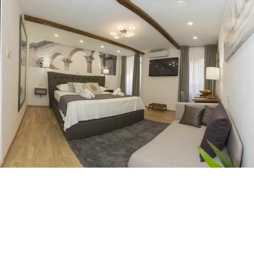 Palace Luxury Room