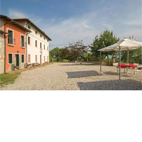 Palazzetto 4