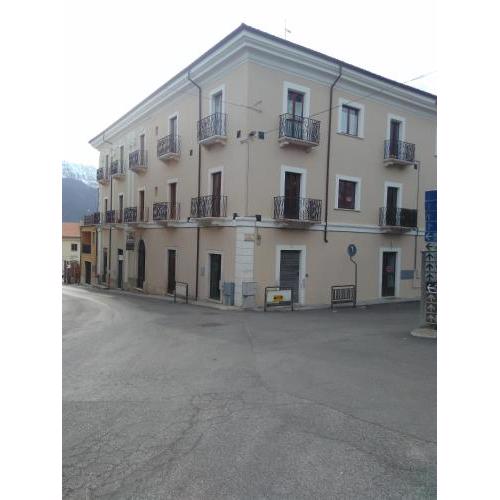 Palazzo Camelot, 19 Via Nazionale