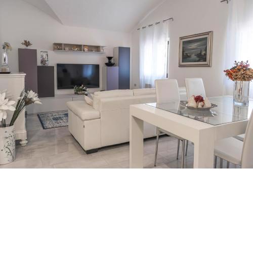Palazzo Diamanti - Parco Massari Ristrutturato moderno a piano terra con Wi-Fi in pieno centro