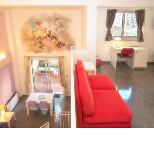 Palazzo Leo Suite and Apartment
