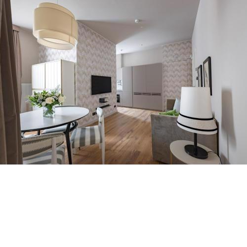 Palazzo Signoria Luxury Apartments 10- Giuditta