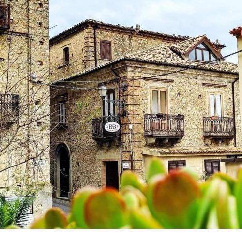 PALAZZO STILLITANO Classificazione 3 SORRISI