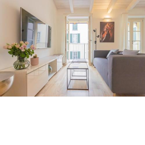 Palazzo Tatti by Rent All Como