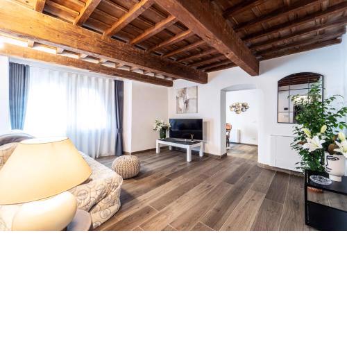 PalazzoVilla historic building luxury suite